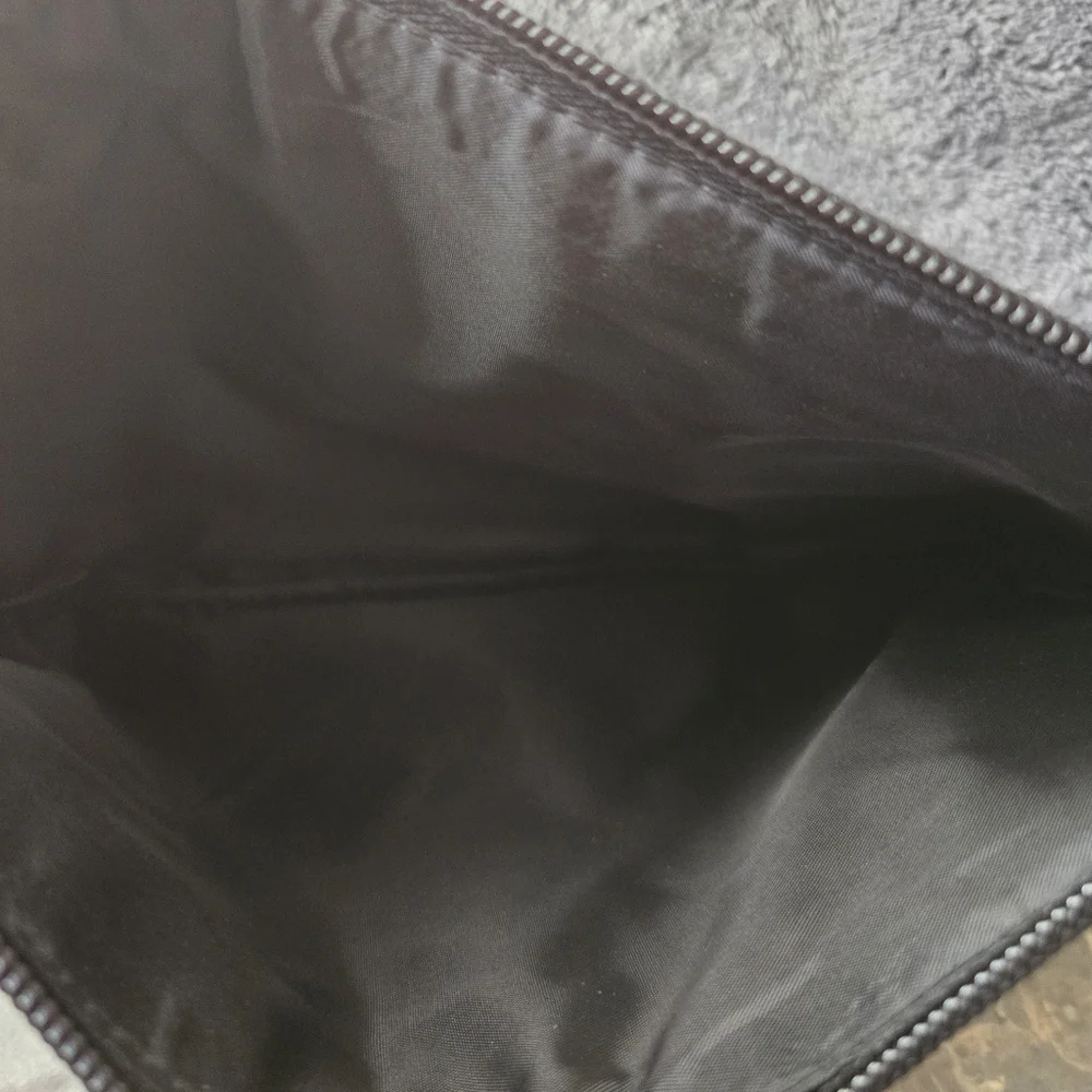 Victoria Secrets Makeup Case/Wristlet - Picture 4 of 6